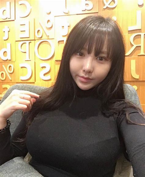 着衣巨乳がエッチな韓国娘のエロ画像30枚 極抜きライフ～素人極エロ画像