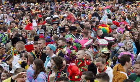 carnaval  venray lokaal feesten horeca open en optochten peel en
