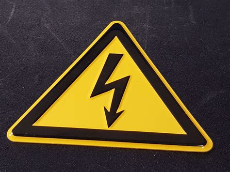 warnschild warnung elektrische spannung kaufen auf ricardo