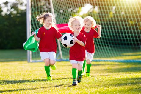 benefits  athletics  reasons  kids  play sports