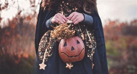 25 kutipan lucu bertema halloween untuk caption instagram