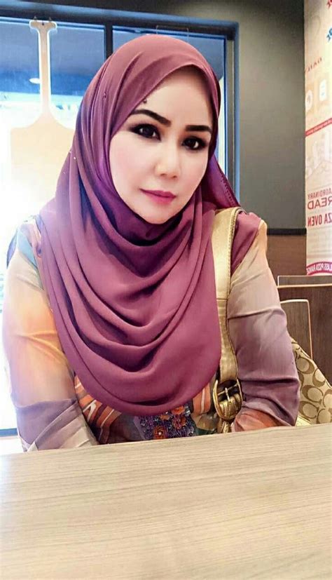 pretty muslimah girl hijab beautiful hijab hijab fashionista
