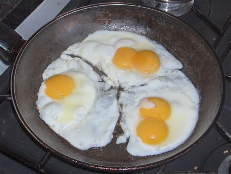 filethree fried eggsjpg