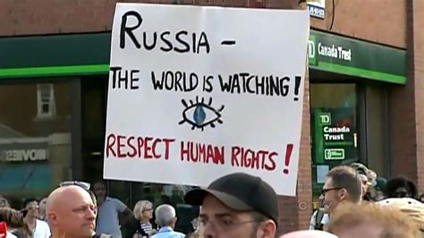 toronto protesters march against russia s anti gay laws ctv news toronto