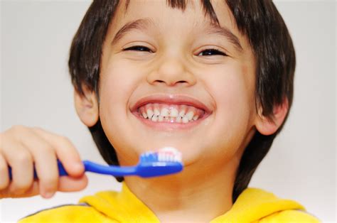 ways   brushing fun  children cirocco dental center