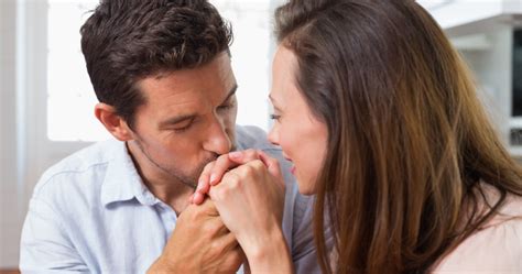 10 warning signs you re dating a serial monogamist hack spirit
