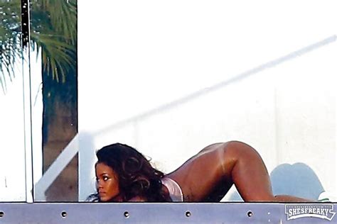 rihanna face down ass up shesfreaky