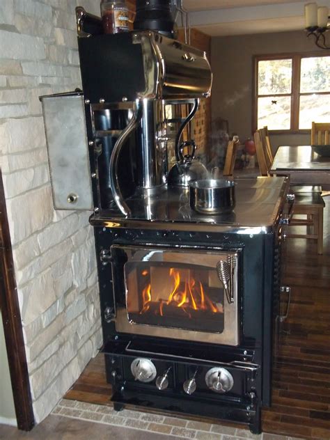 homesteading wife  fire wood cook stove
