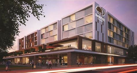 hilton signs   perth hotels spice news