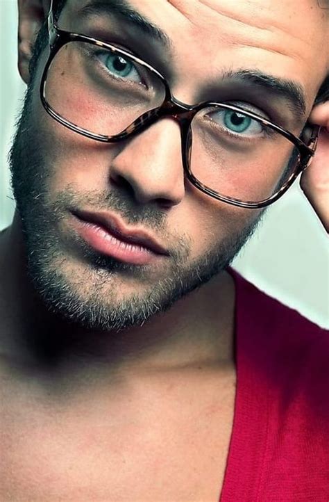 3 best glasses specs to have the classy look