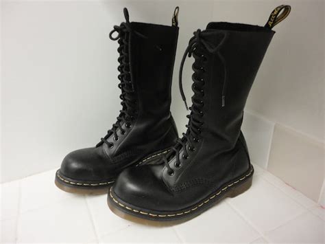 dr martens black steel toe  hole  great condition