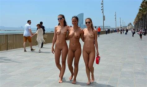 Naked Babes In Public Hornymistermike
