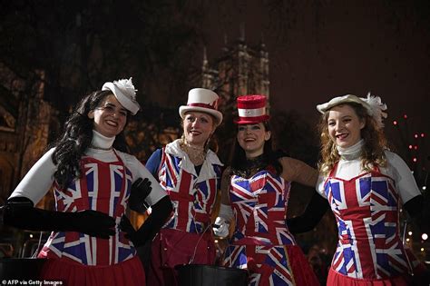 brexiteers     country celebrate britain leaving  eu tonight daily mail
