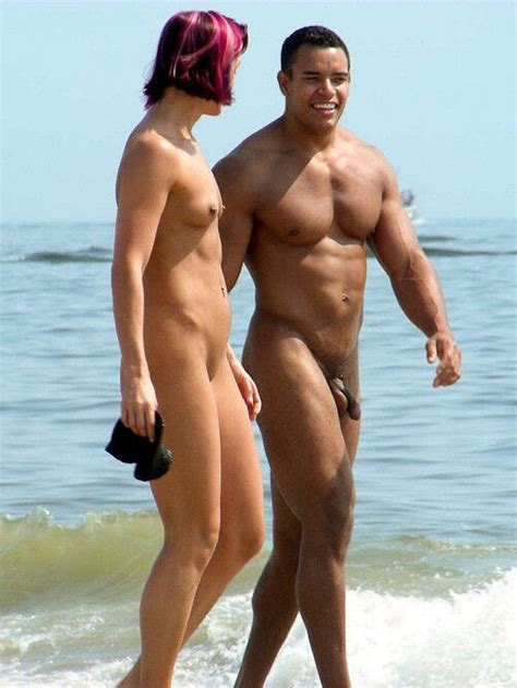 voyeuy black nude couples on the beach