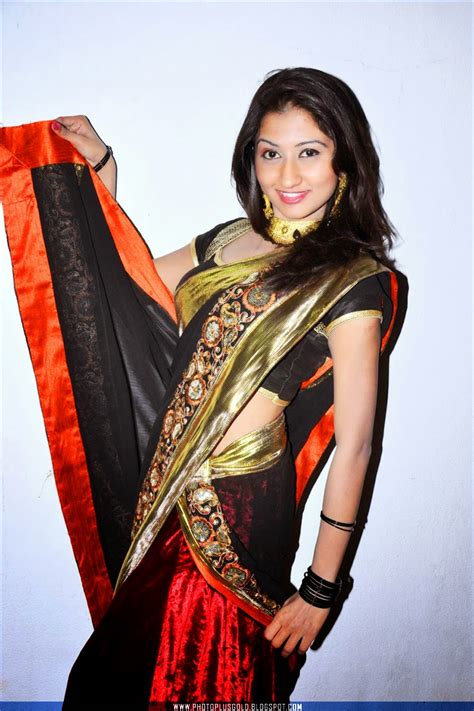 homely saree photos of south indian girl akshaya hq