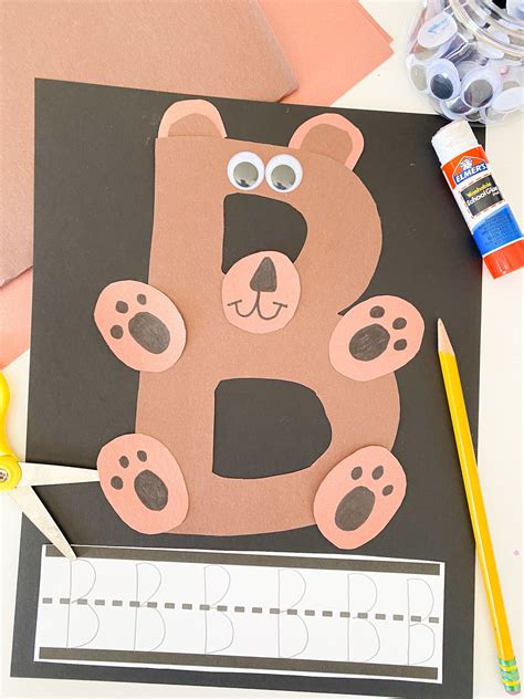 simple letter  crafts  abcdee learning