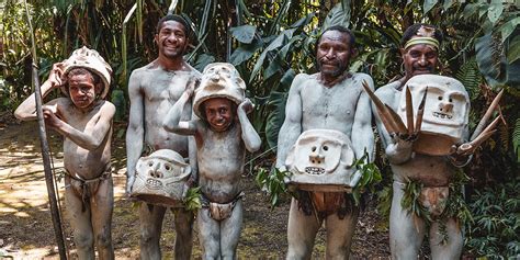 tribal  papua  guinea travelogues  remote lands