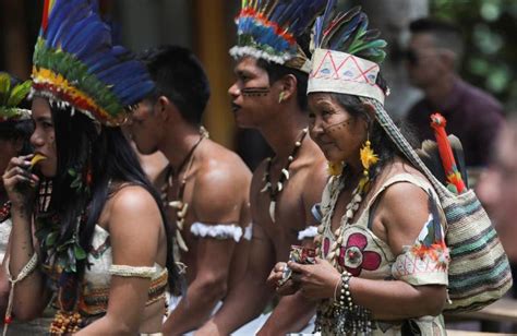 colombia s amazon tribes tap into rainforest protection funds