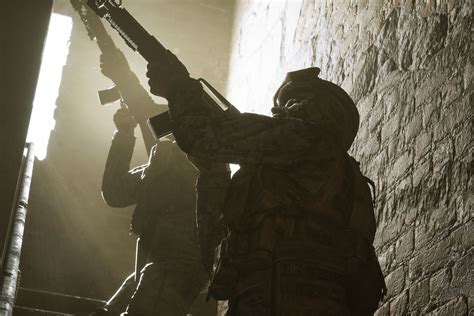 days  fallujah video game aims  recount   iraq wars bloodiest battles militarycom