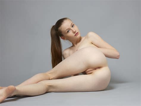 emily in crisp nudes by hegre art 16 photos erotic beauties