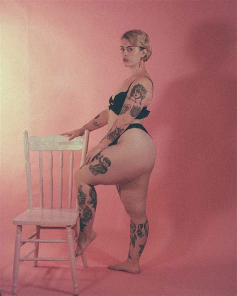 Thick Short Haired Pawg With Tattoos Made For Bbc 137
