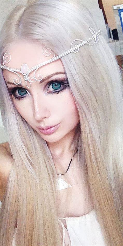 Human Barbie Doll Valeria Lukyanova Punched And Strangled In Hate
