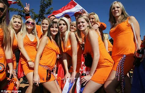 World Cup 2010 How 36 Stunning Models Posing As Holland Fans