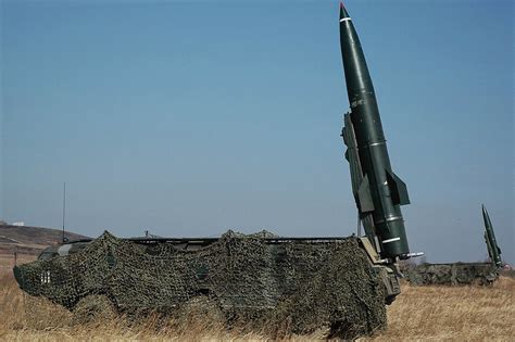 land destroyer kiev fires ballistic missiles  eastern ukraine
