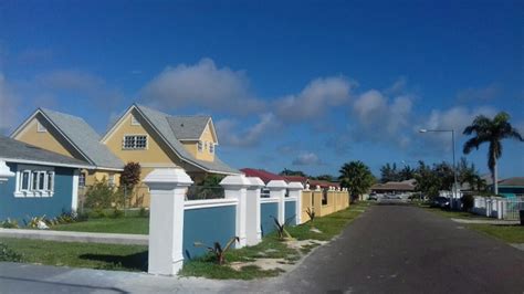 yamacraw beach estates house nassau paradise island bahamas