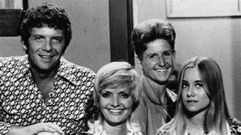brady bunch mom florence henderson dies at age 82 the globe and mail