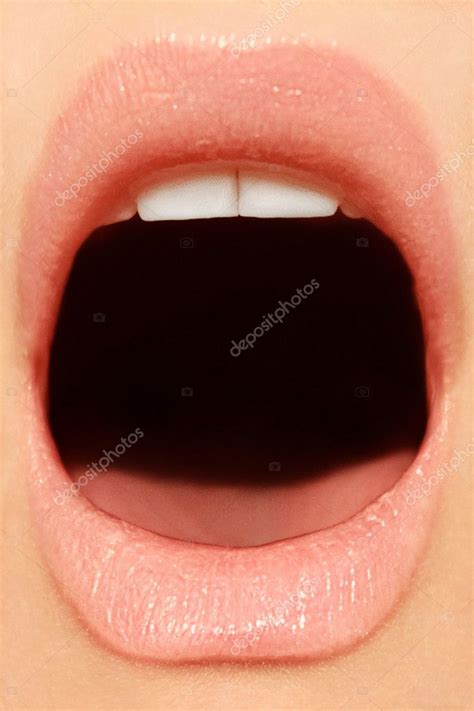 photo of mouth bbw ebony shemales