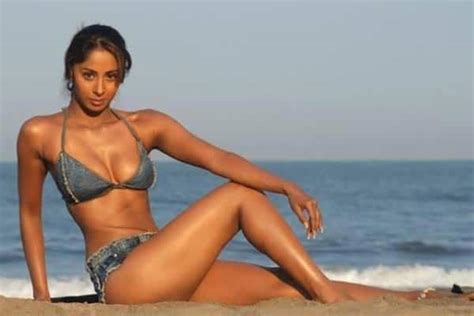 Top Tv Actresses In Bikini Filmy Butterfly