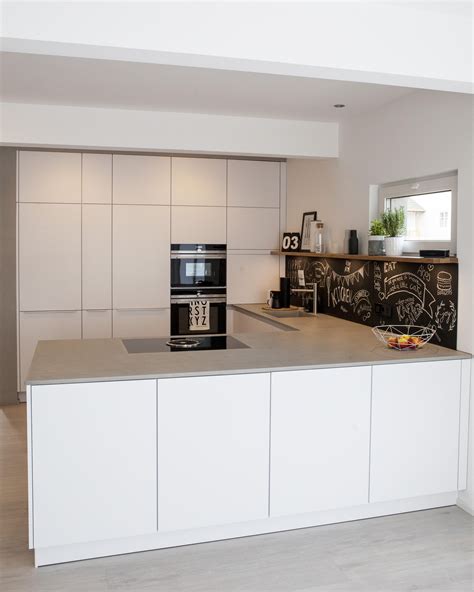 weiss schwarz beton bora modern houses interior kitchen interior kitchen furniture