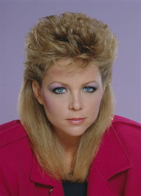 the 13 most embarrassing 80s beauty trends fashion 1980 s coiffure année 80 coiffure timée