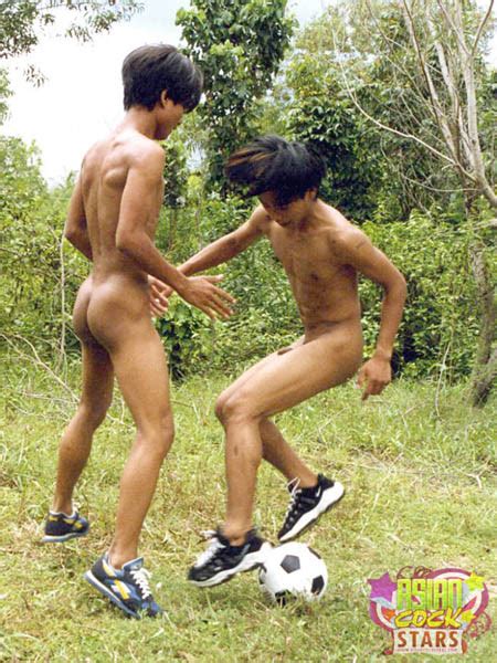 Sexy nude soccer boys
