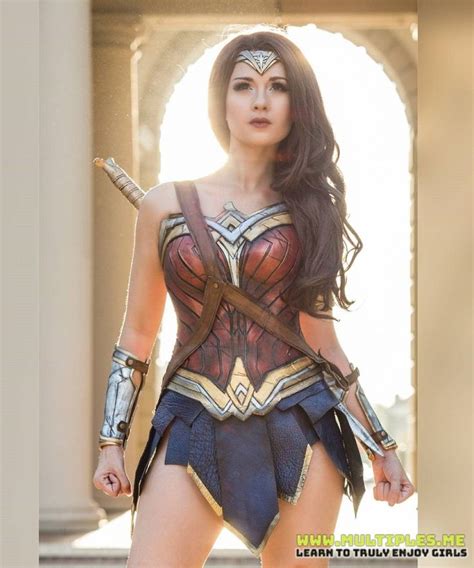 Beautiful Girl Looks Stunning Wonder Woman Cosplay
