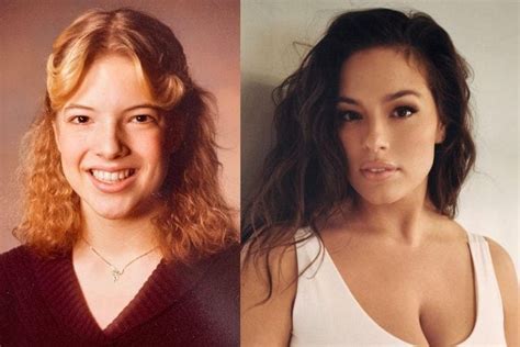 Ashley Graham E Mamma Linda Come Sorelle Posano Con Costumi Coordinati