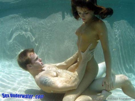 kiss fuck in pool 24 underwater hardcore pictures pictures sorted by oldest first luscious
