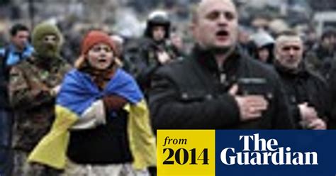 Ukraine Protesters Remain On Streets As President Leaves Kiev In