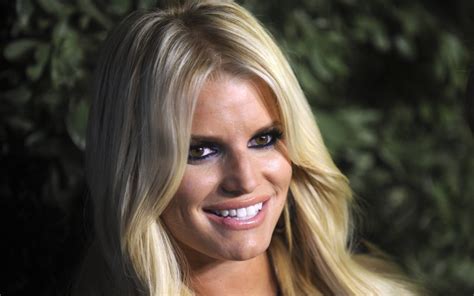 jessica simpson and lookalike daughter maxi strike poses in mirror