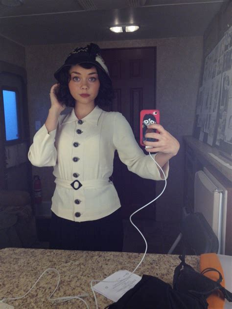 Sarah Hyland Thefappening Nude 15 Leaked Photos The