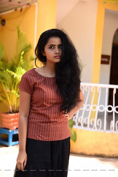 Anupama Parameswaran High Definition Image 120