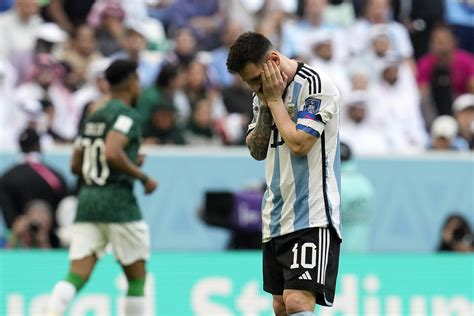 world cup stunner saudi arabia beats messis argentina   ap news