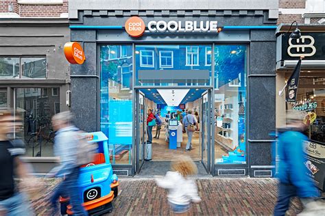 coolblue opens  city store  grote houtstraat   haarlem bo retail winkelvastgoed