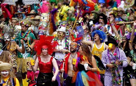 carnaval  orleans  dicas  curtir  folia americana