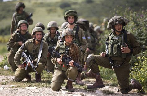 israel grapples with military s plan to open combat roles
