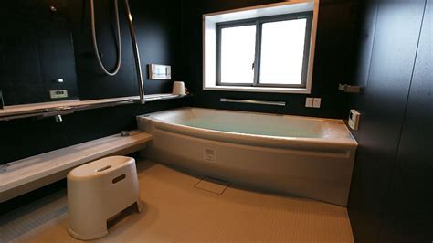 Relaxation And Health Benefits Of Japanese Style Bathtubs