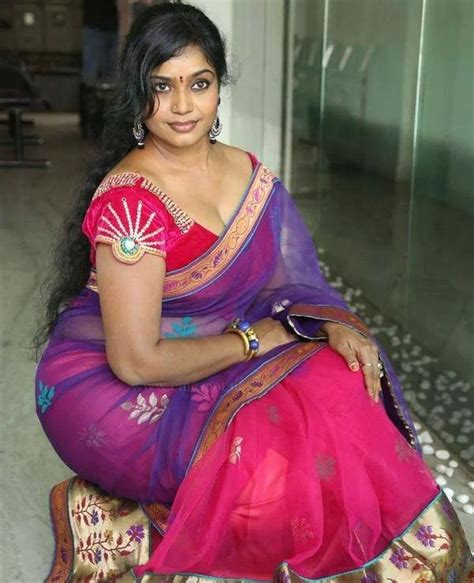 xxxxtamil blog by ரம்யா இரவு படுக்கும்போது மாமியும் நானும் mami sex