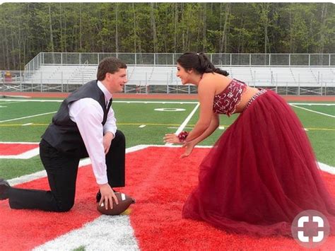 Pin By Melissa Gonzalez On Photo Ideas Prom Pictures Couples Prom