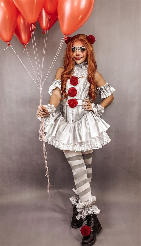 it pennywise makeup and costume in 2020 clown costume women